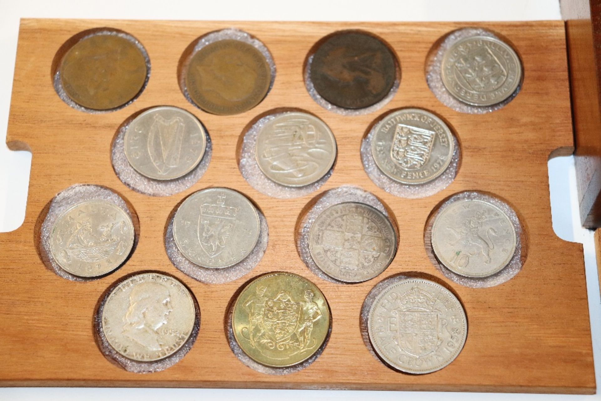 A box containing Churchill crowns, 1 shilling piec - Image 3 of 5