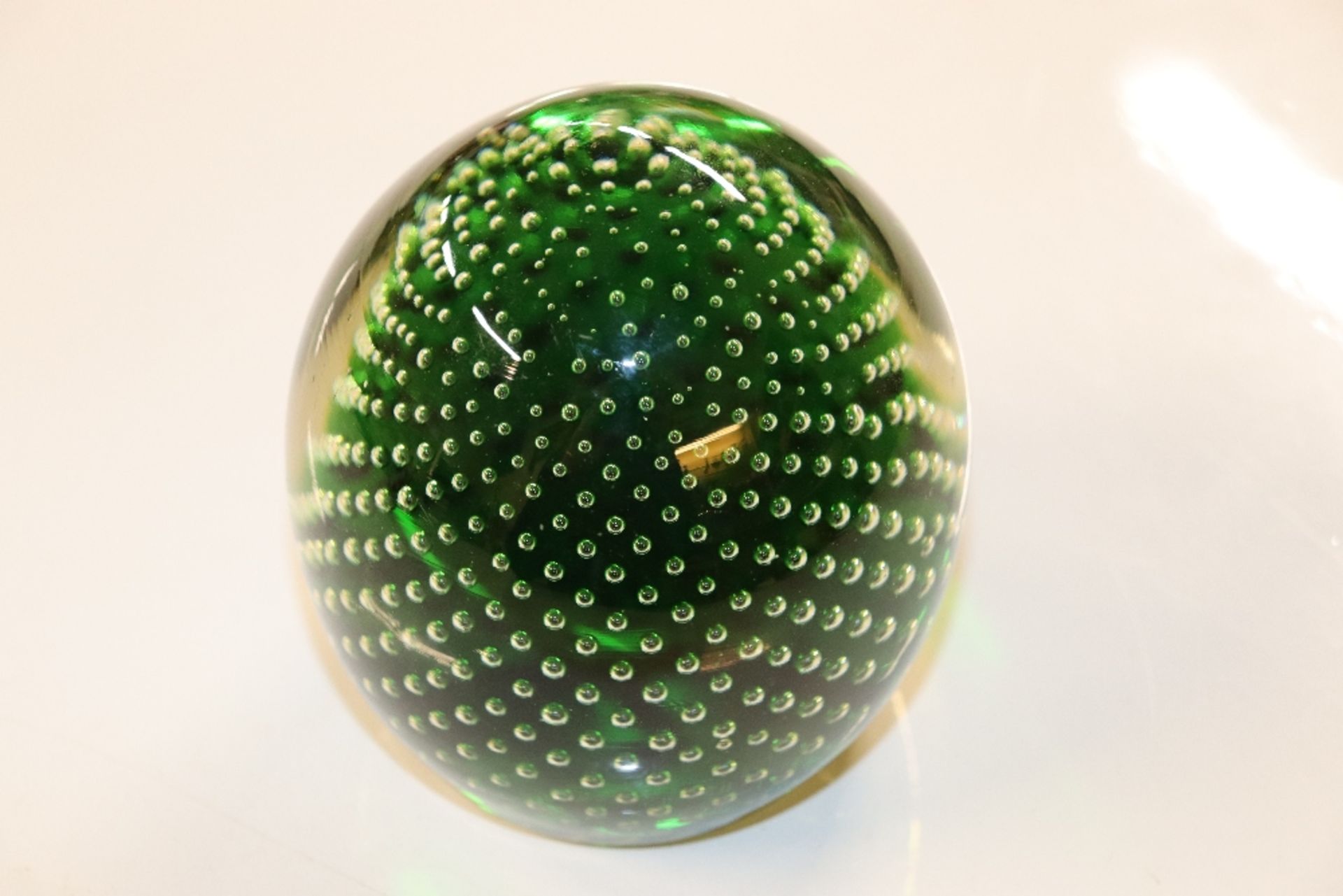 A heavy bubble glass paperweight and an Art Glass - Image 4 of 5