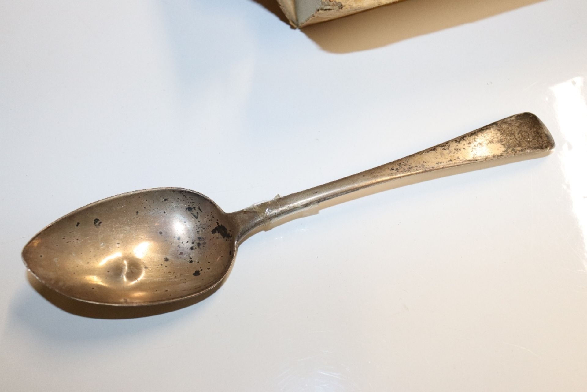 A quantity of various plated cutlery to include a - Image 4 of 9