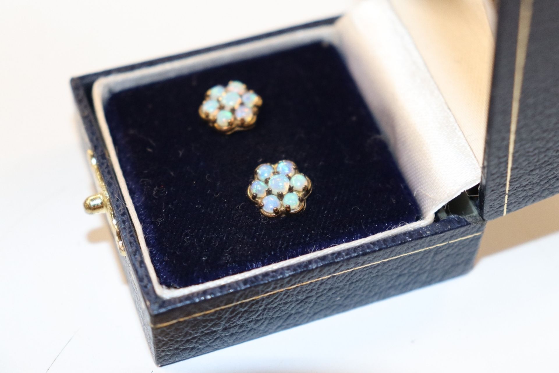 A pair of 9ct gold and opal ear-rings - Image 2 of 2