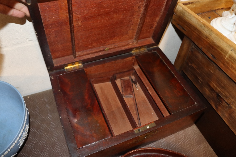 A mahogany lap box; and an oval mahogany tea tray - Image 3 of 3