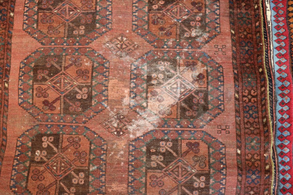 An approx. 3'3" x 6'3" red and blue pattern rug - Image 2 of 2