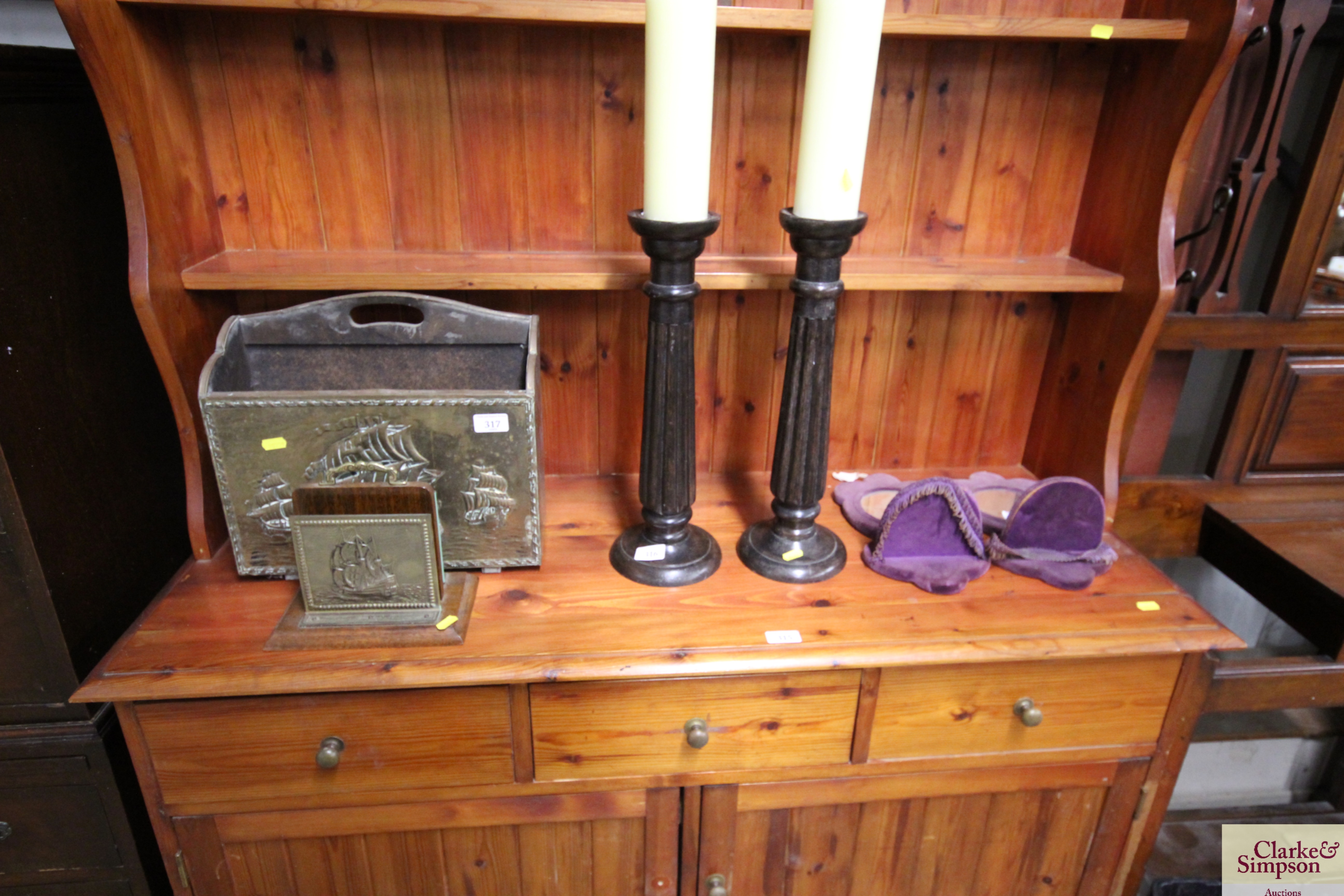 A pine dresser fitted three drawers raised on cupb - Image 3 of 6