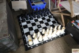 A garden chess set (complete)