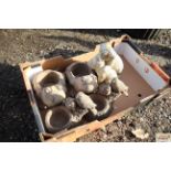 A pair of bird bowls/planters; pair of garden frog