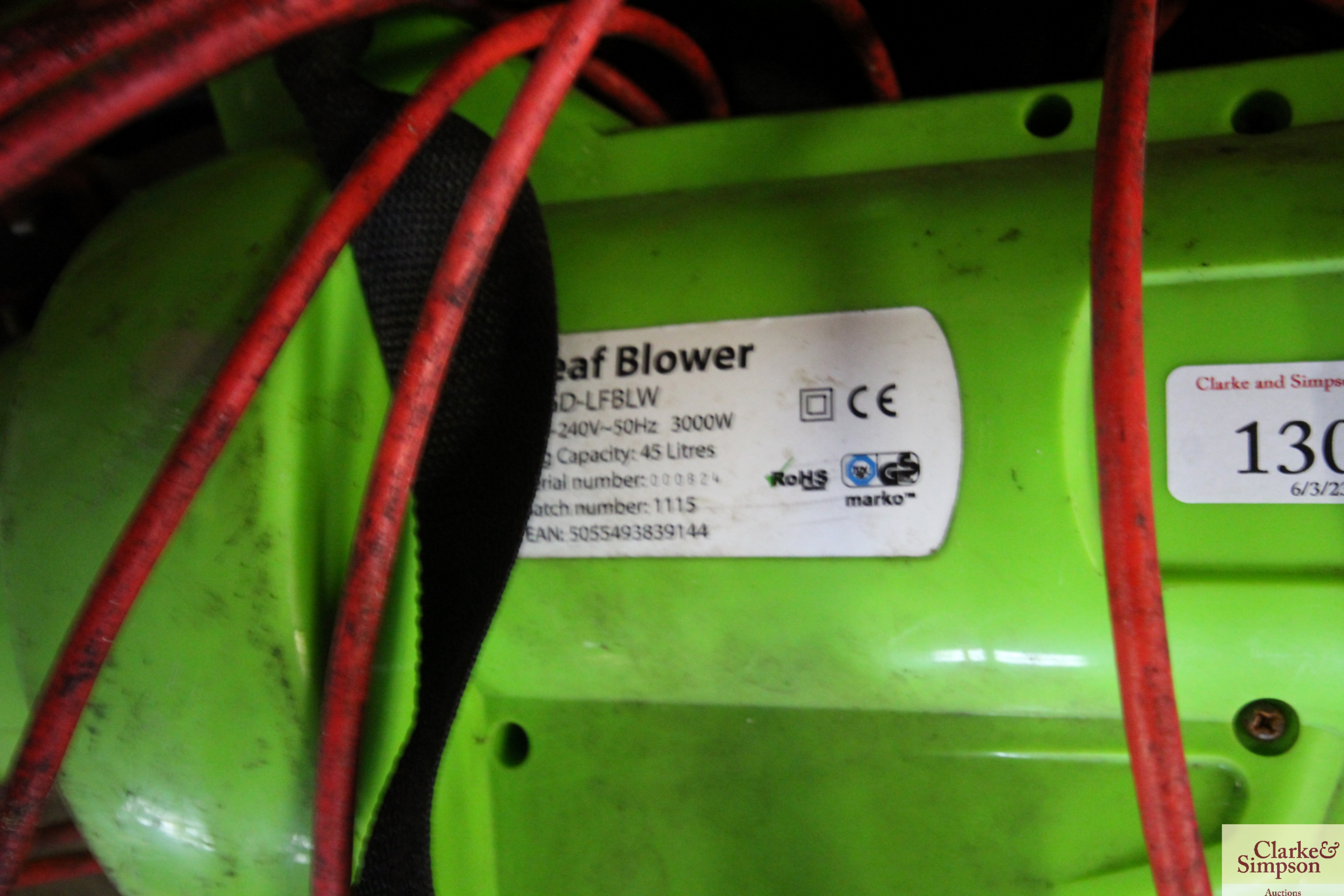 A Macro 3000watt leaf blower - Image 3 of 3