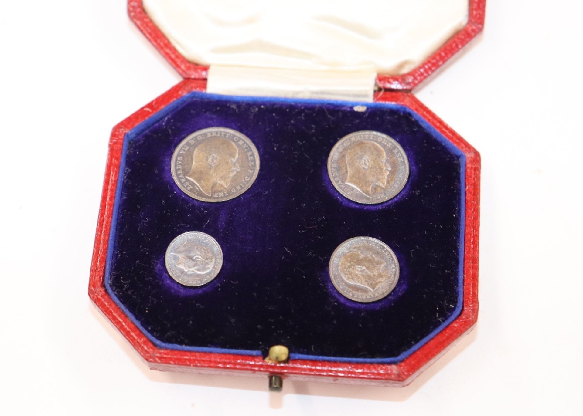 A cased set of 1905 Maundy money - Image 2 of 3