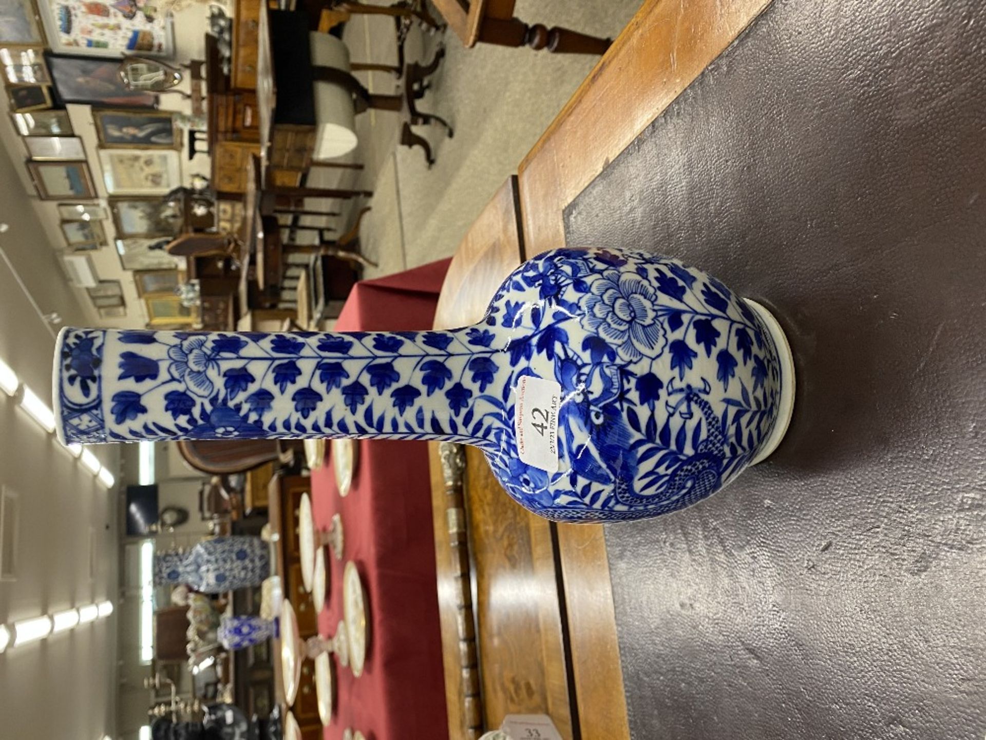 A pair of 19th century Chinese bottle vases with d - Image 12 of 19