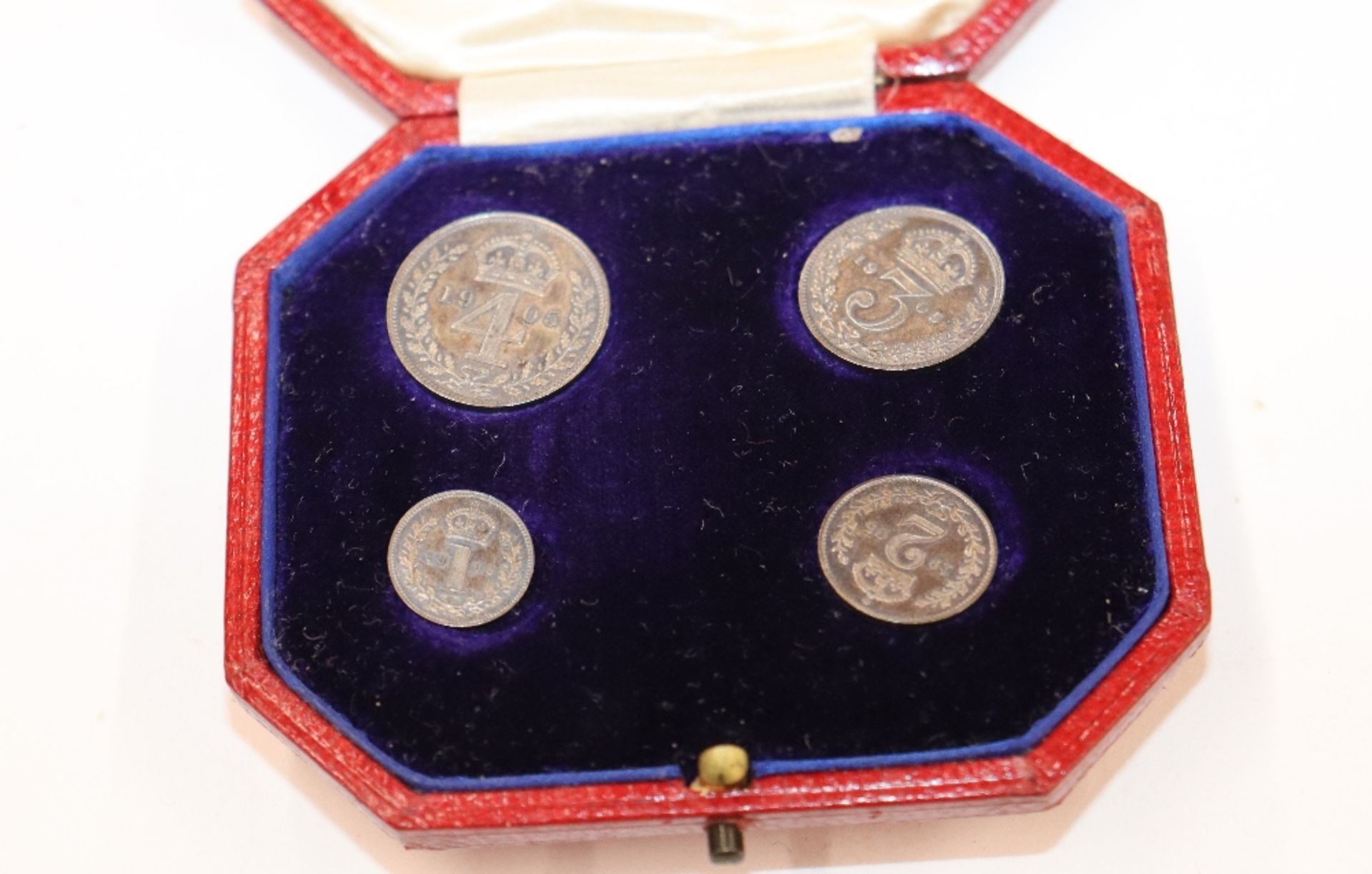 A cased set of 1905 Maundy money - Image 3 of 3