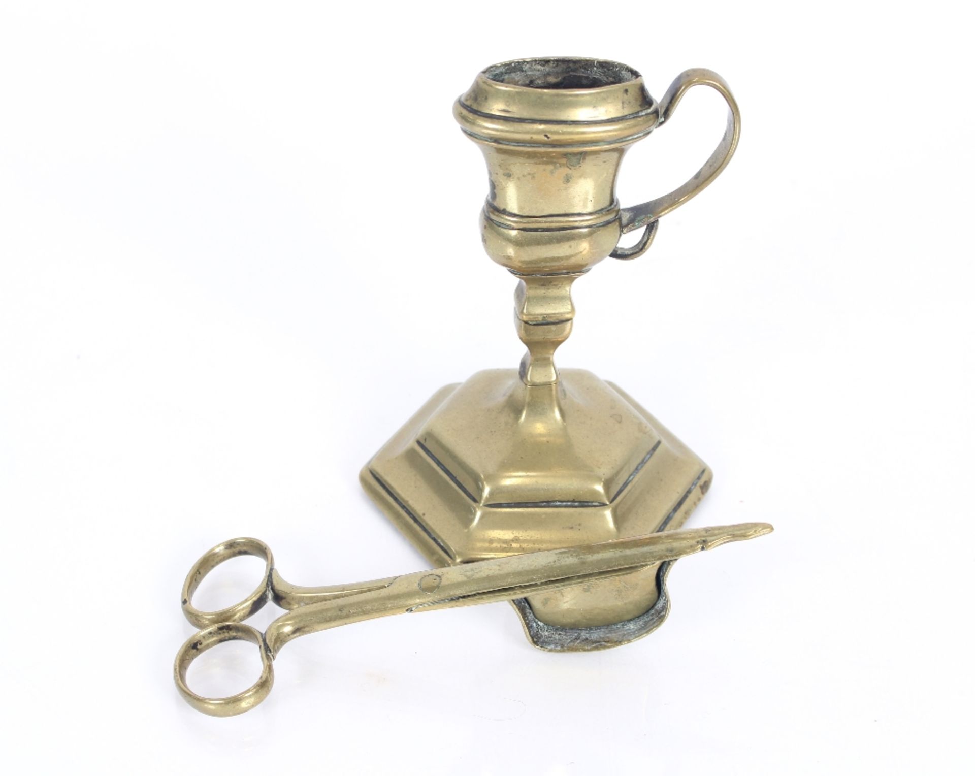 A rare George I brass snuffer on pedestal stand, 2 - Image 2 of 2