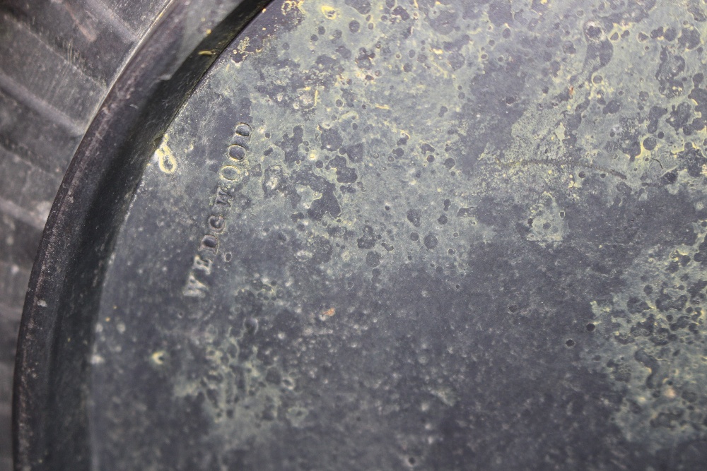 A large Wedgwood black basalt bowl - Image 4 of 4