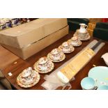 A quantity of Royal Windsor floral and gilt decora