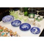 A quantity of Royal Copenhagen Christmas plates; S