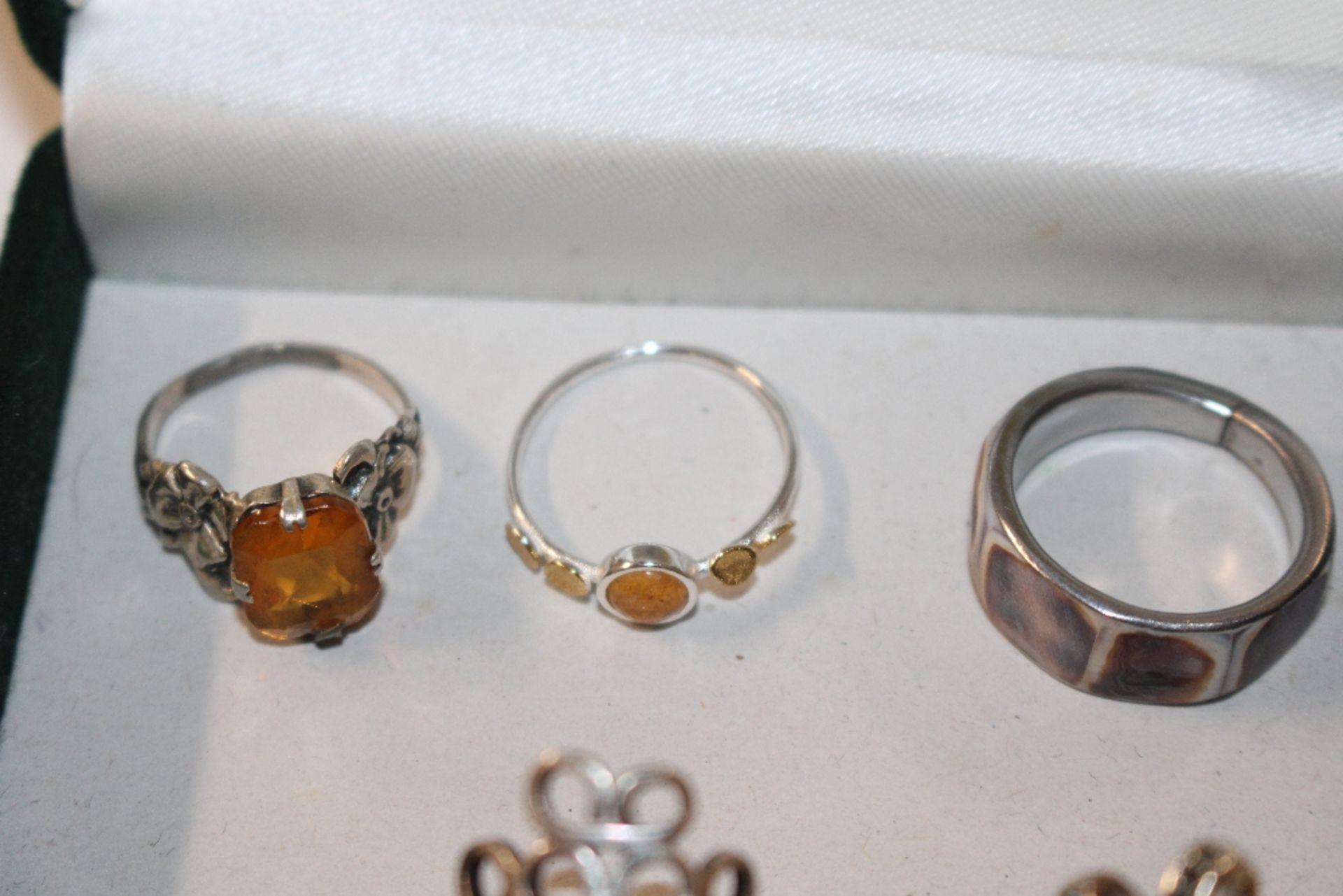 Six silver and white metal rings; three costume ri - Image 3 of 5