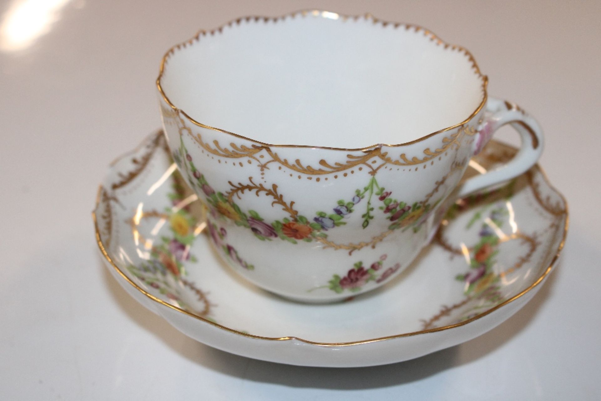 A Dresden porcelain cup and saucer; a Continental - Image 17 of 23