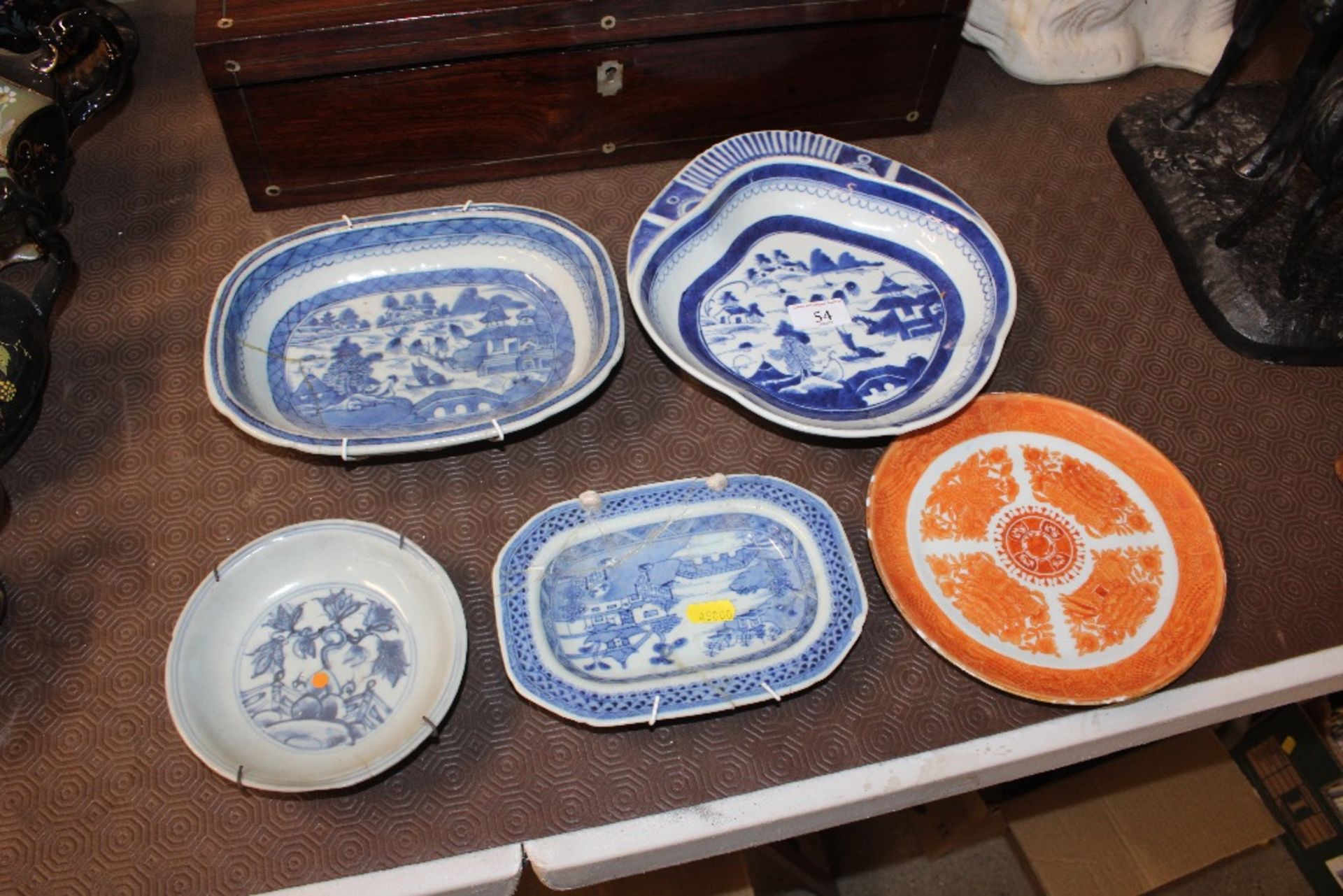 Four various Chinese blue and white dishes and an Oriental orange decorated plate