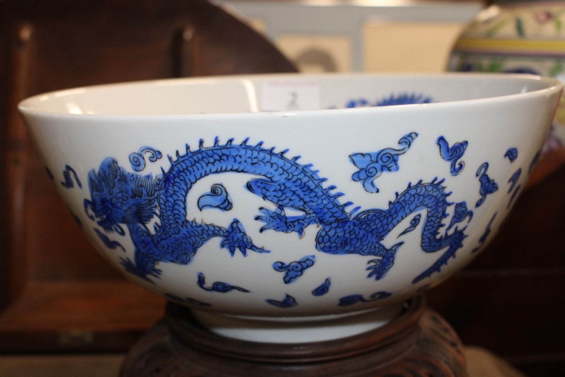 A Chinese blue and white dragon decorated bowl, ra - Image 4 of 5