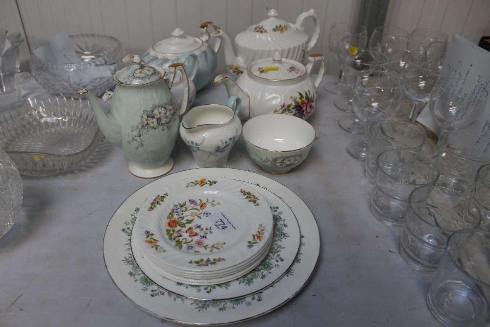 A quantity of Aynsley "Cottage Garden" patterned s