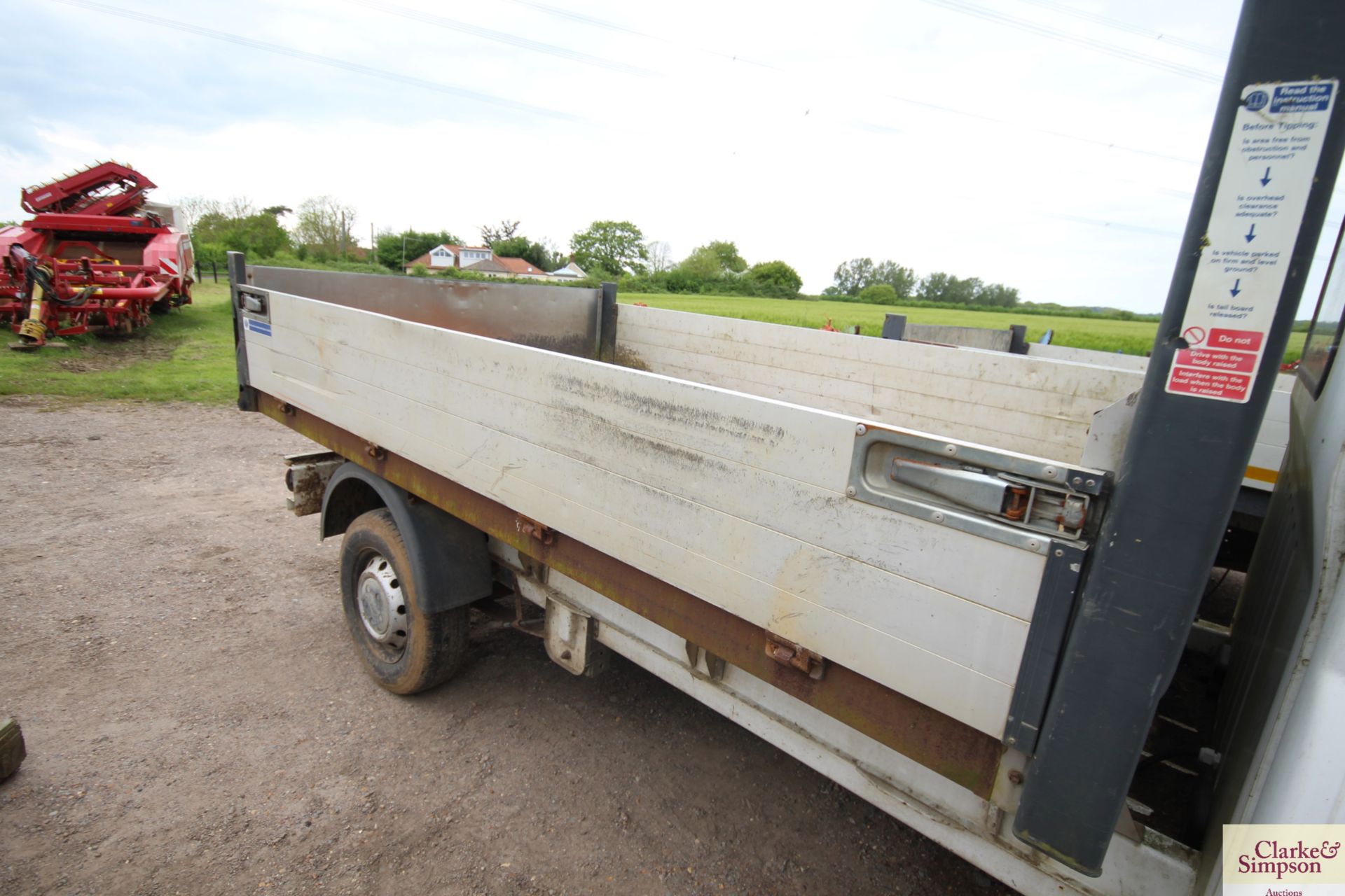 LDV Maxus 3.5T drop side tipper. Registration R9 TCT. Date of first registration 06/01/2009. MOT - Image 11 of 36