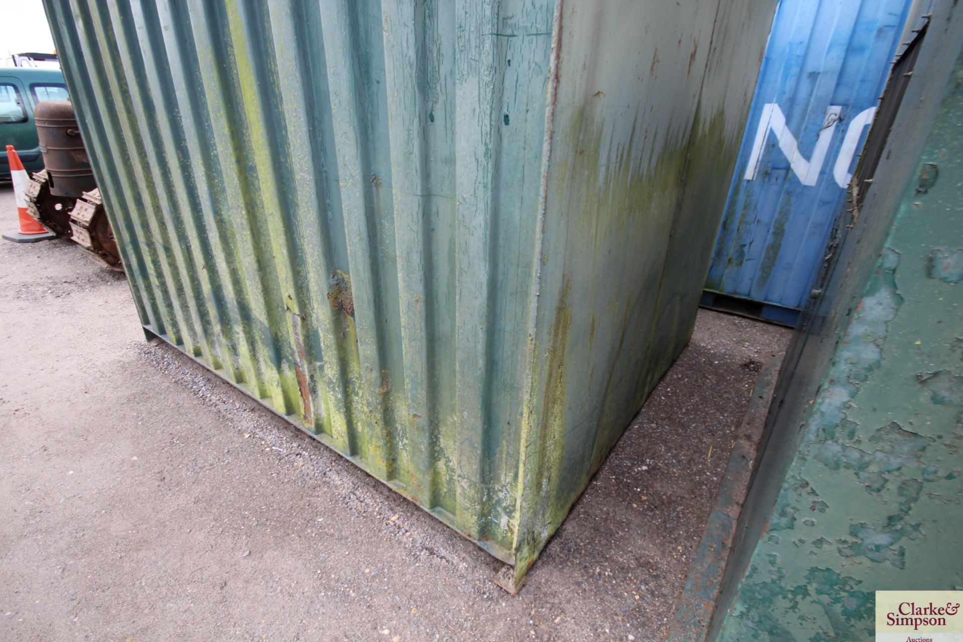 10ft storage container. - Image 7 of 11