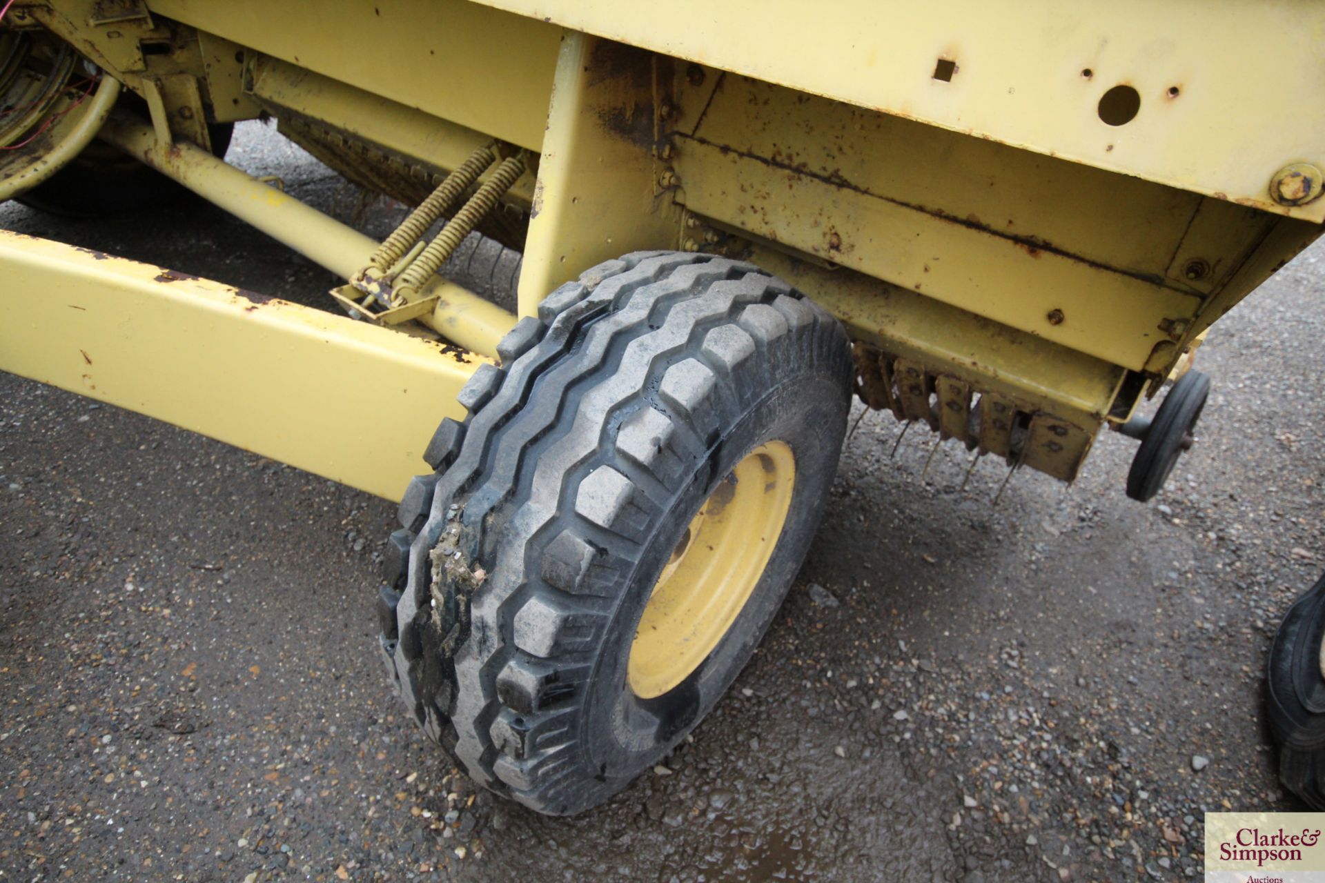 New Holland 945 conventional baler. Serial number 145. With a large quantity of twine. From a - Image 12 of 25