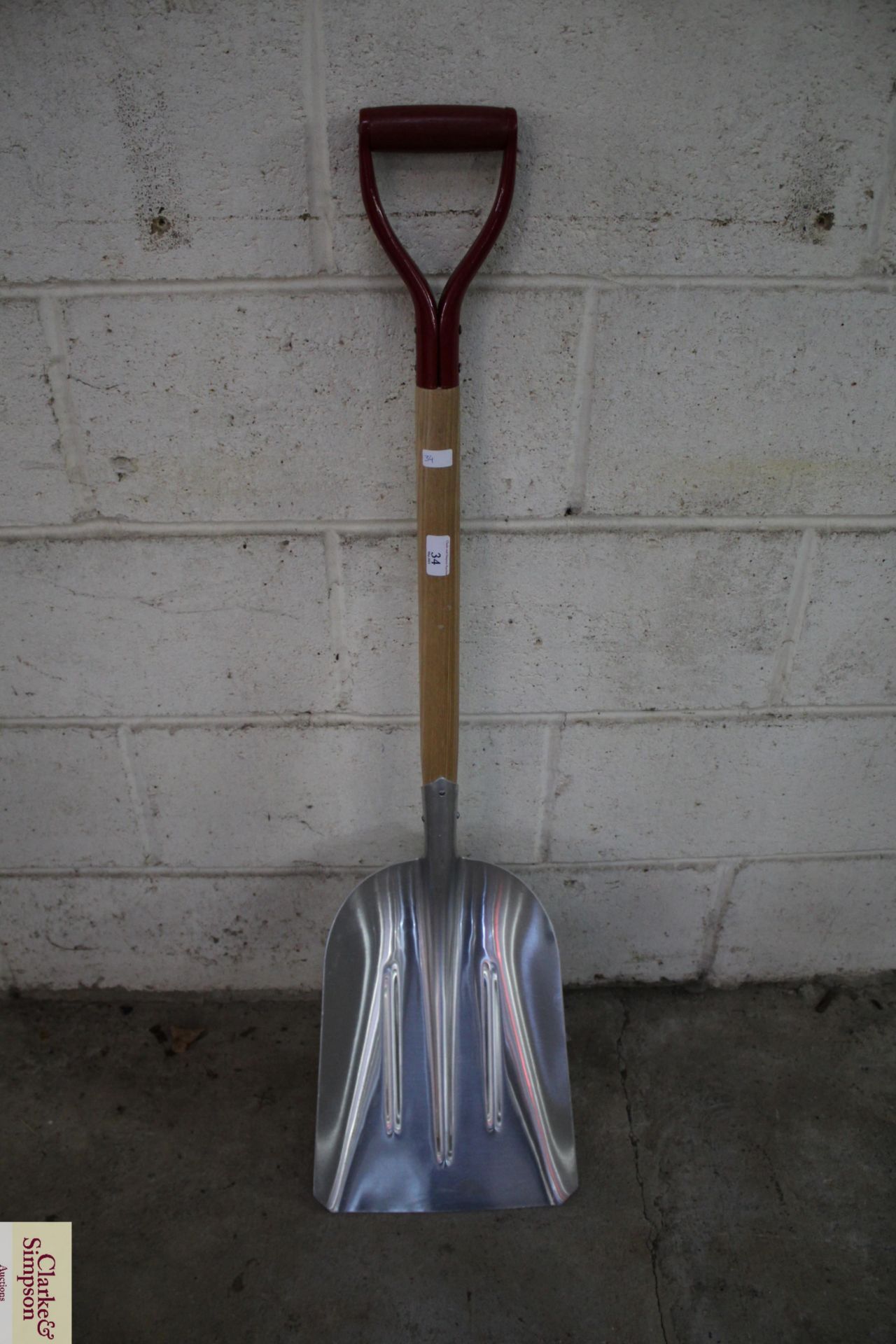 Aluminium shovel. V