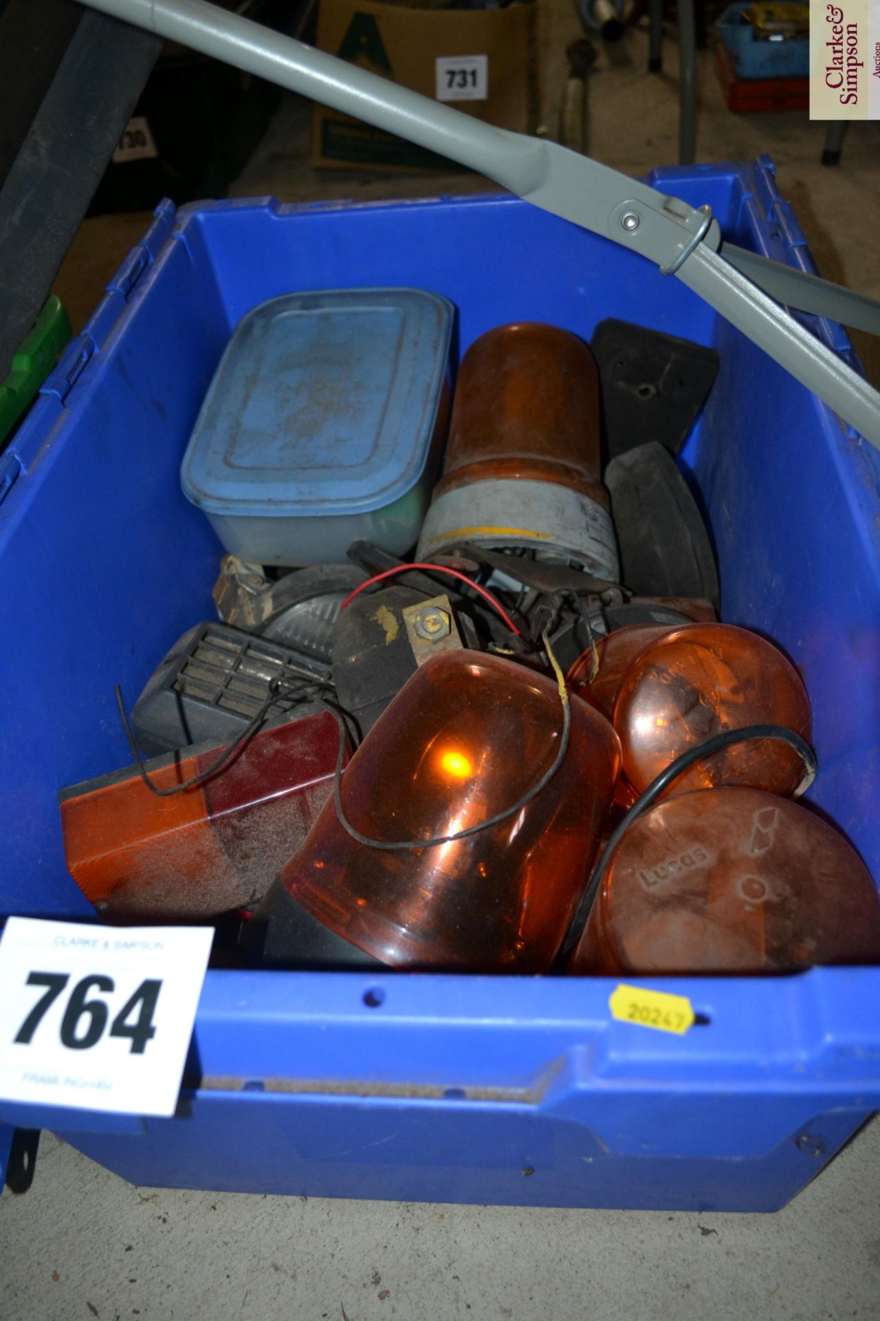 Box containing quantity of vehicle lights, flashin