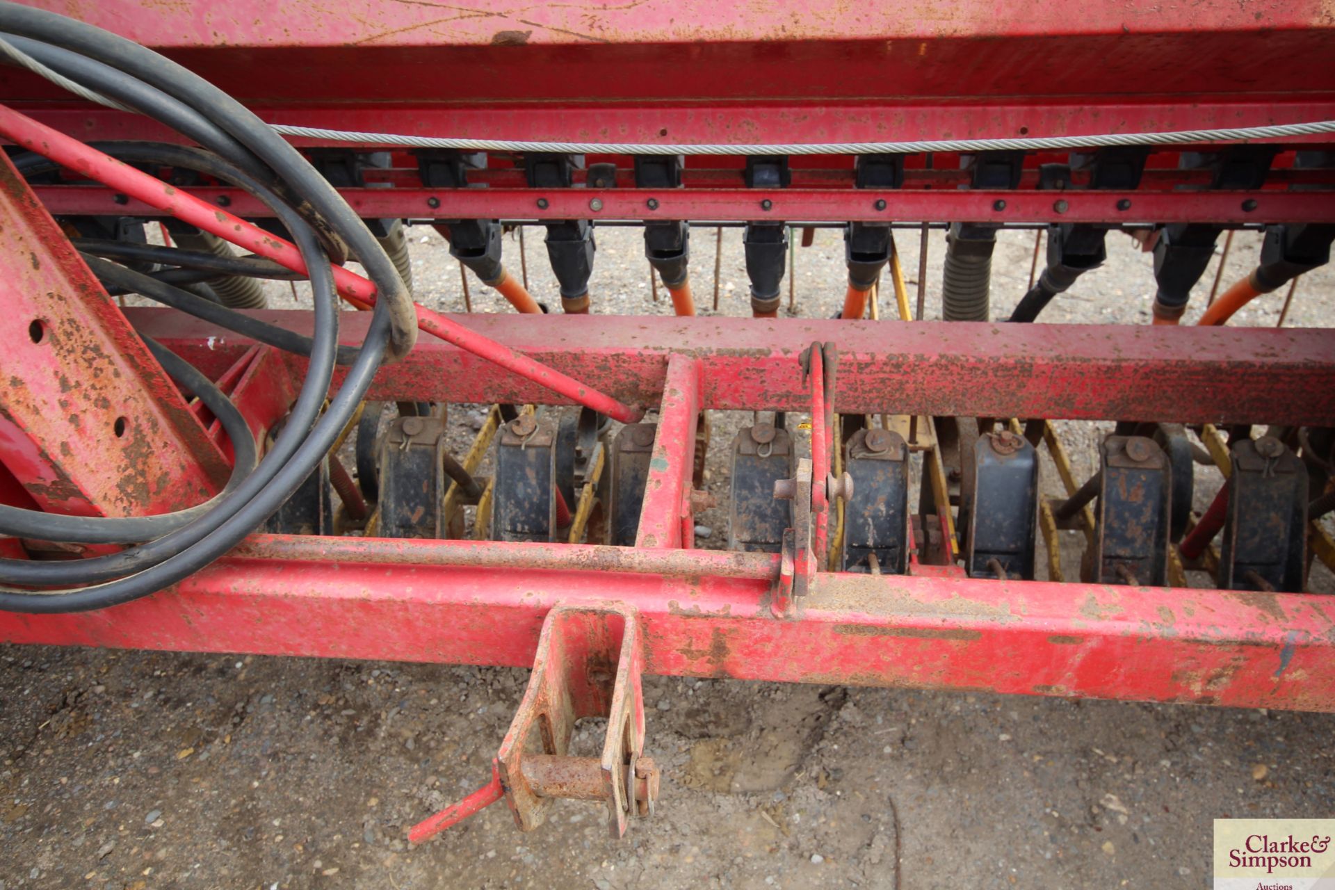 Farmhand 3m mounted Suffolk coulter box drill. V - Image 8 of 27