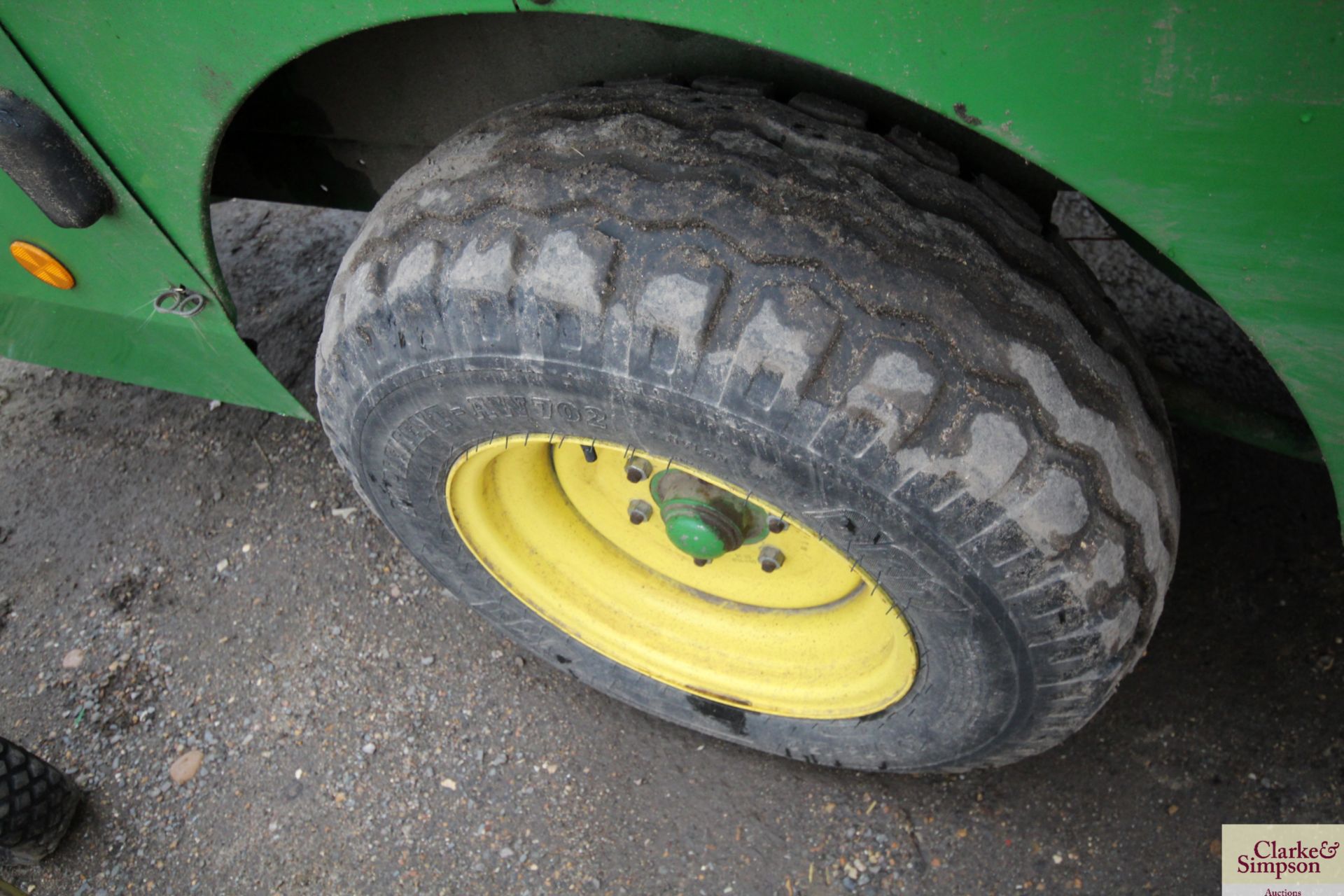 John Deere 459 conventional baler. 2015. V - Image 25 of 26