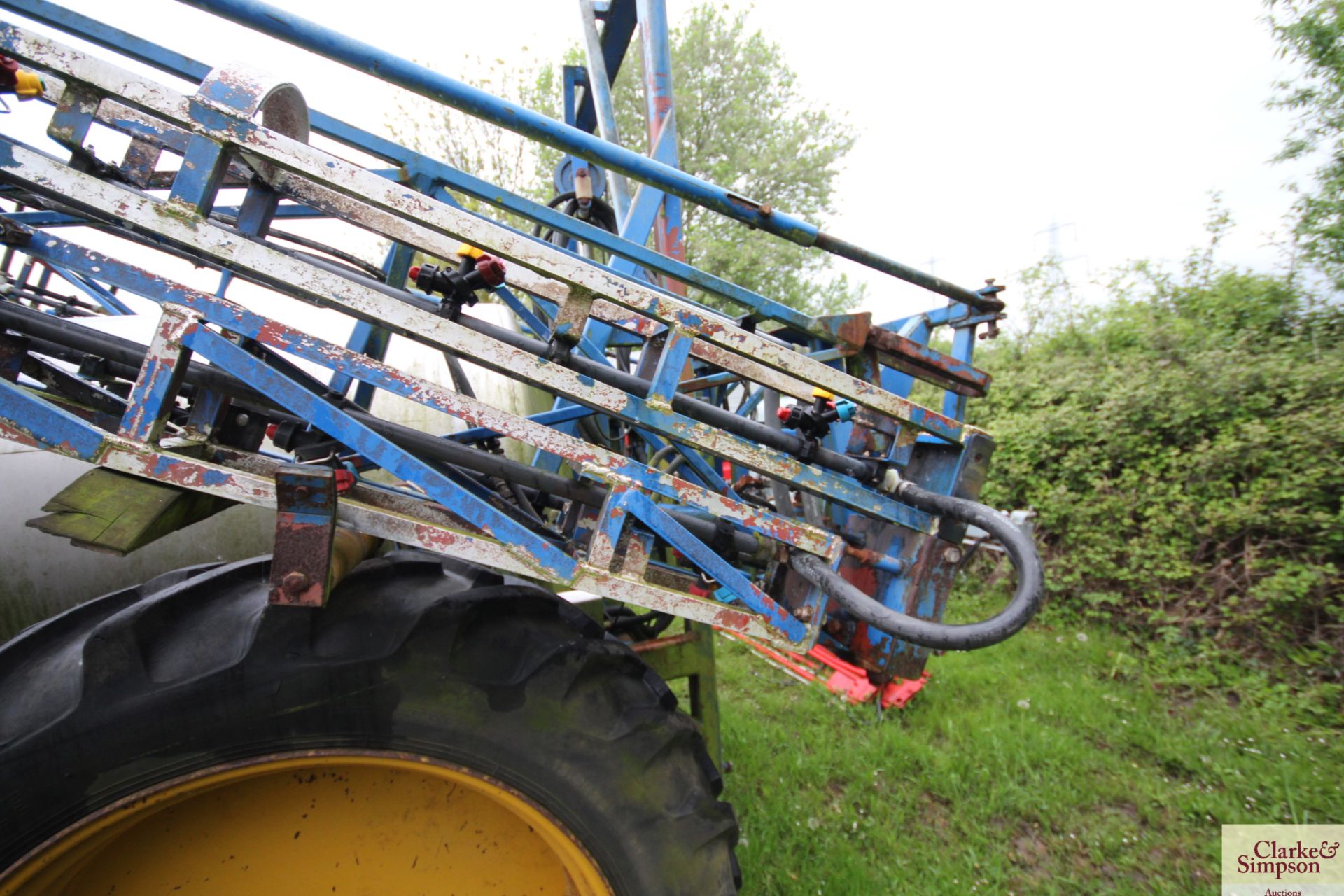 24m 2,000L trailed sprayer. With stainless steel tank and tracking drawbar. - Image 13 of 24