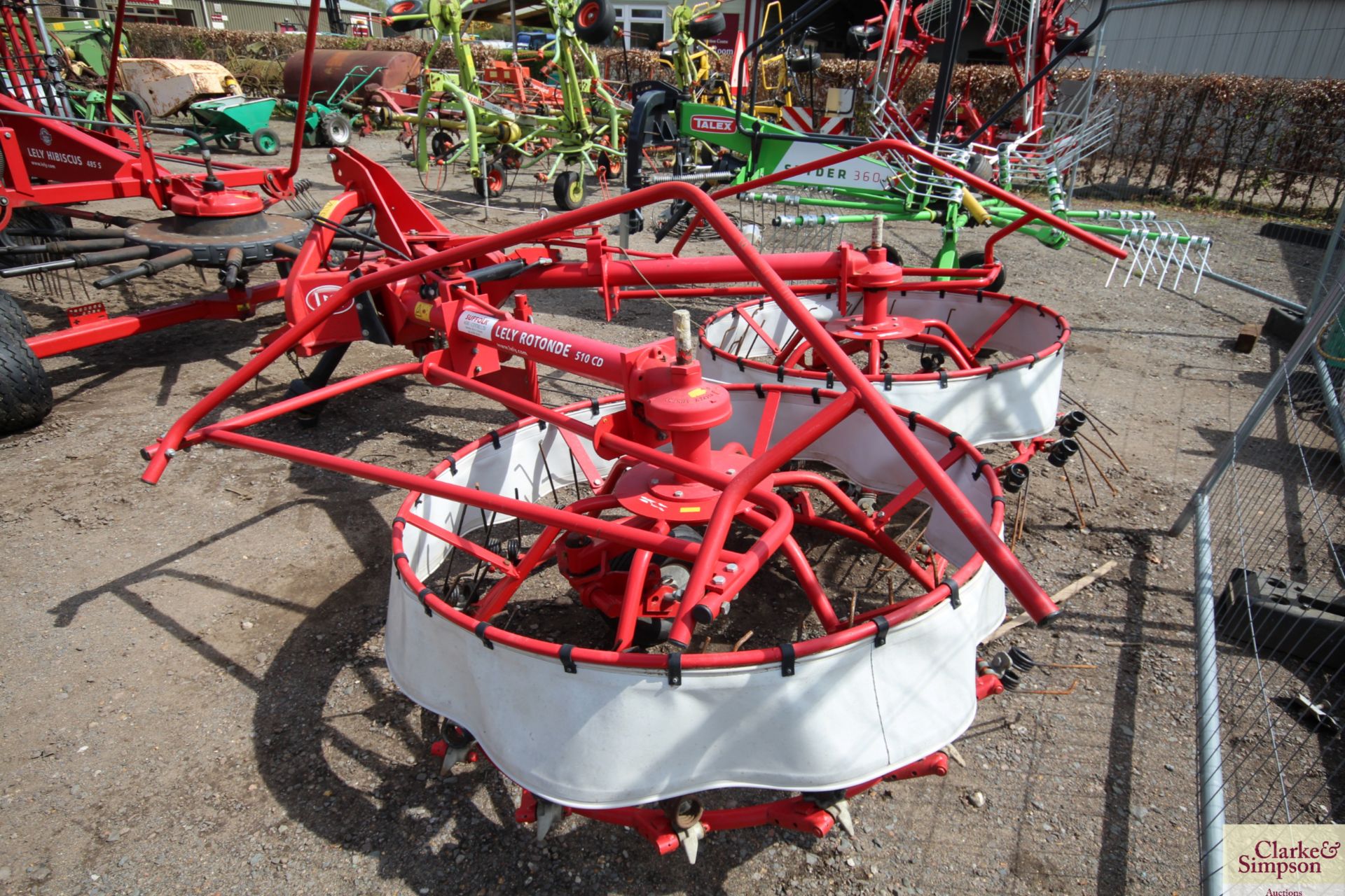 Lely Rotonde 510 CD Expanding Rotary Universal Windrower. 2012. Serial number 0003126808-2011. Owned - Image 3 of 12