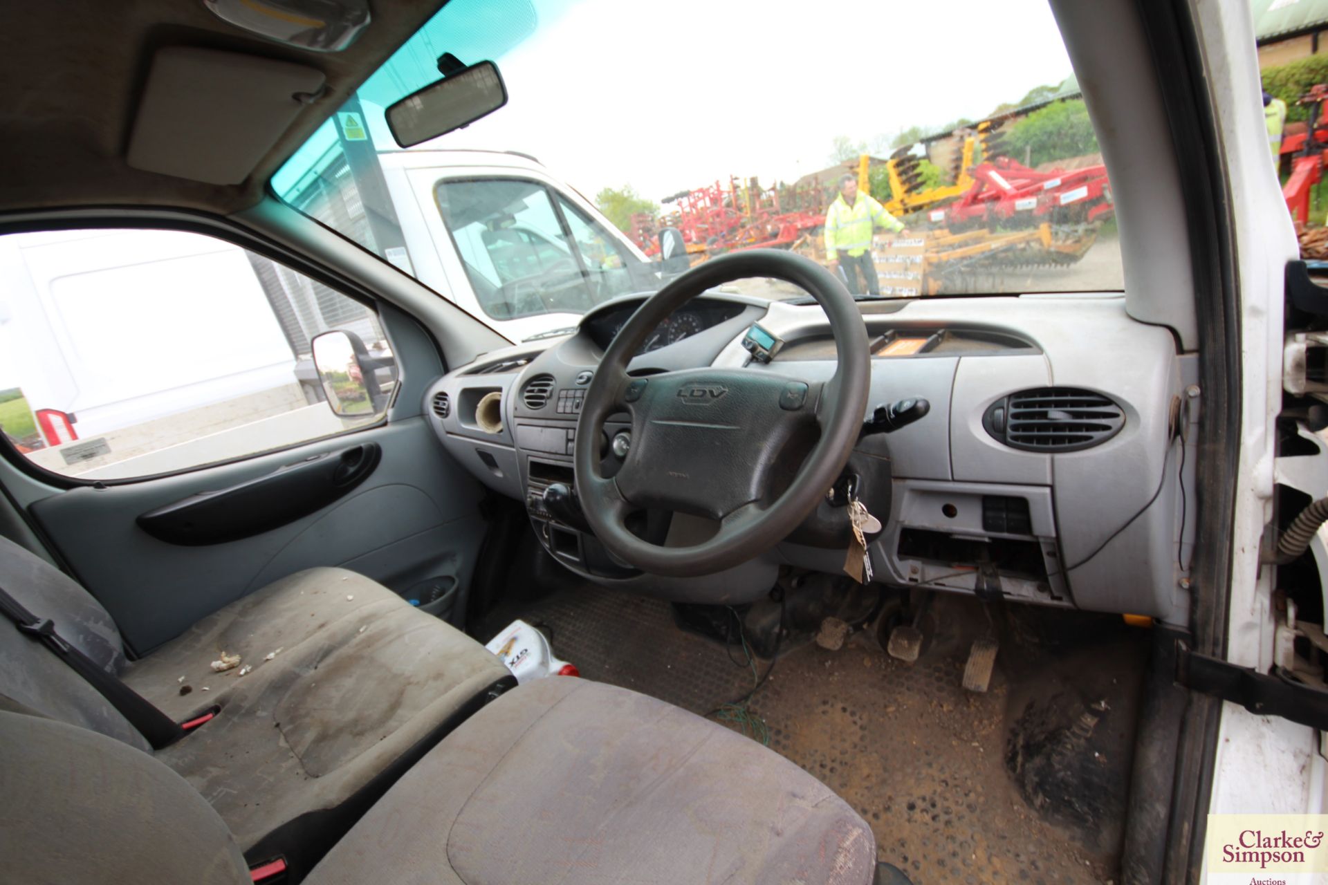 LDV Maxus 3.5T drop side tipper. Registration R9 TCT. Date of first registration 06/01/2009. MOT - Image 24 of 36