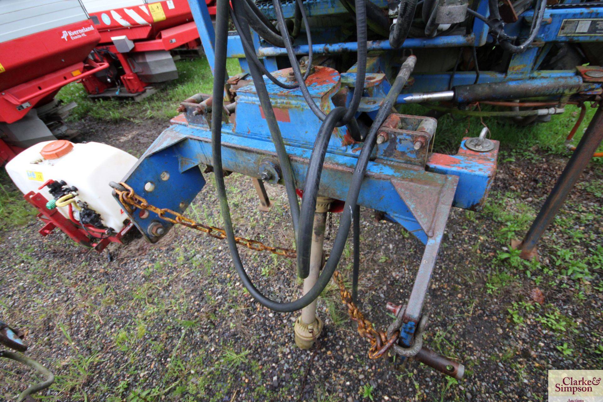 24m 2,000L trailed sprayer. With stainless steel tank and tracking drawbar. - Image 5 of 24