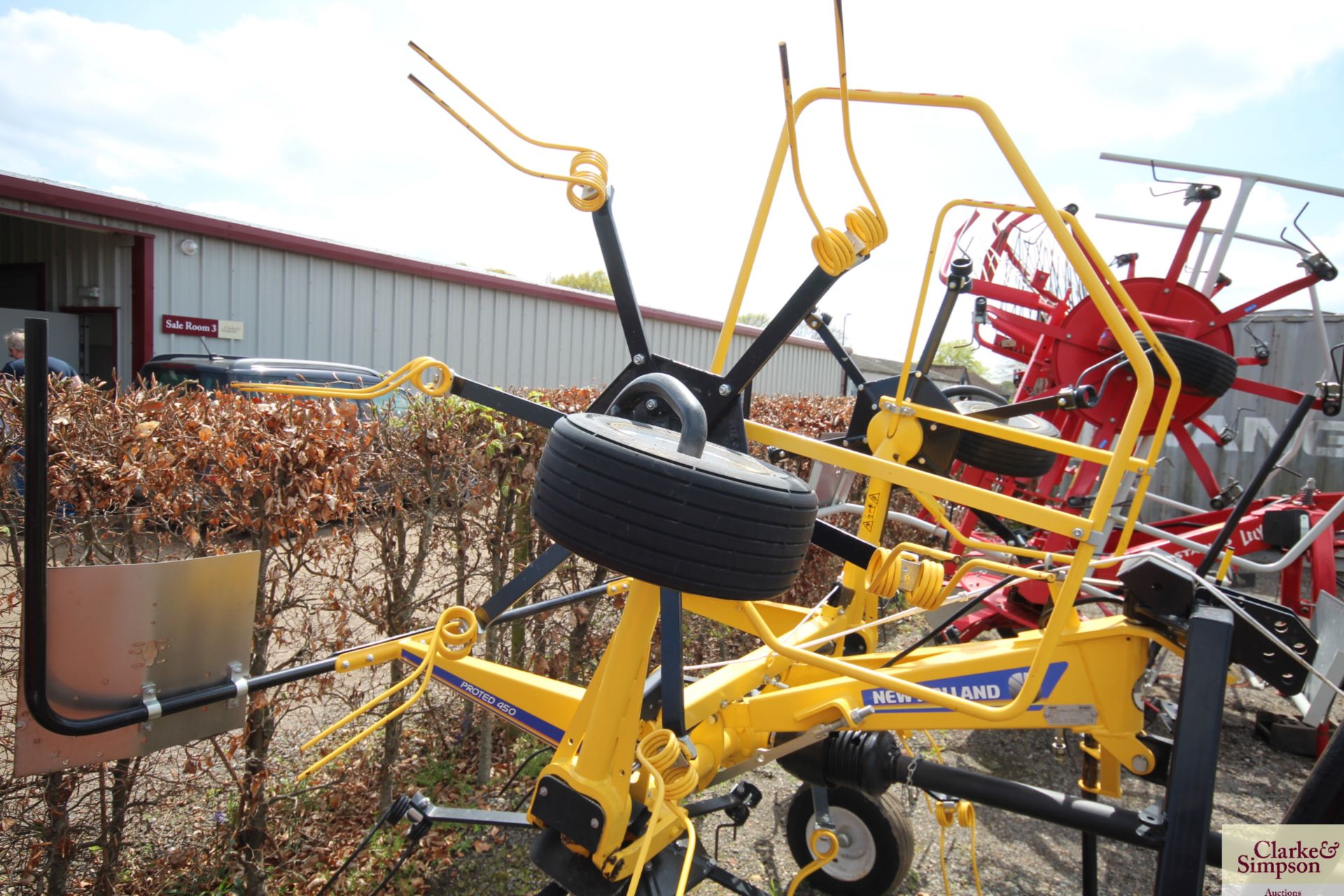 New Holland ProTed 450 4.5m four rotor hydraulic folding tedder. 2021. Owned from new. From a - Image 7 of 10