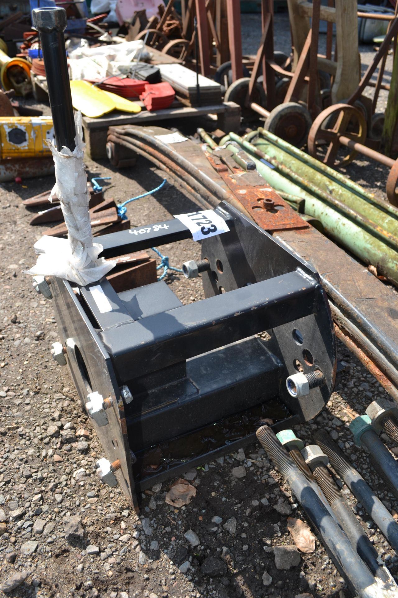 Lorry spare wheel carrier. - Image 3 of 5