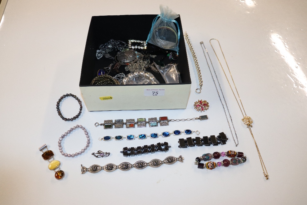 A box of assorted costume jewellery