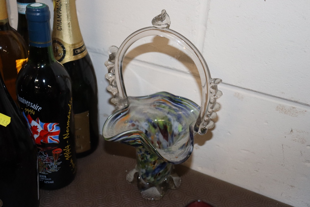 A cranberry glass baluster water jug; a Vasart type amber and mottled glass bowl with ribbed - Image 17 of 18