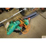 A Black & Decker GW250 garden vacuum / leaf blower