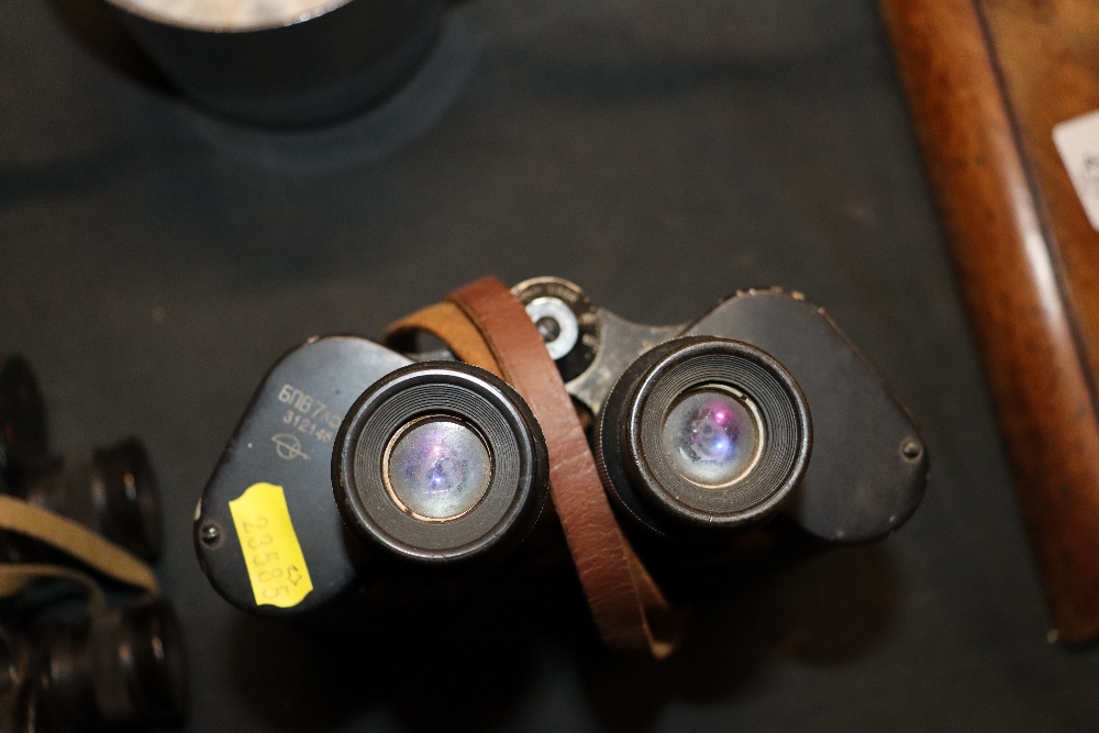 A pair of WWII Russian tank crew binoculars with r - Image 2 of 2