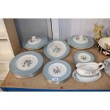 A quantity of Royal Doulton "Rose Elegance" dinner