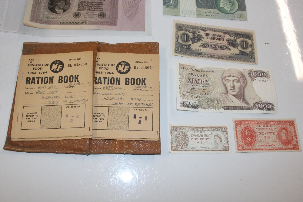 A box of variolous coinage, bank notes and books - Image 2 of 6