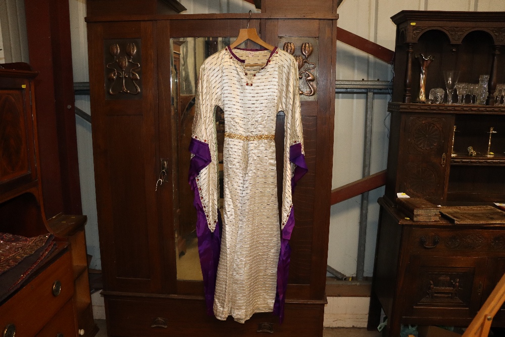 Two vintage theatrical costumes - Image 4 of 5