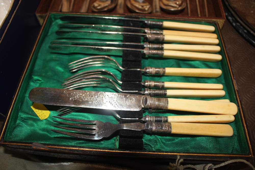 A quantity of various plated cutlery to include ca - Image 4 of 12