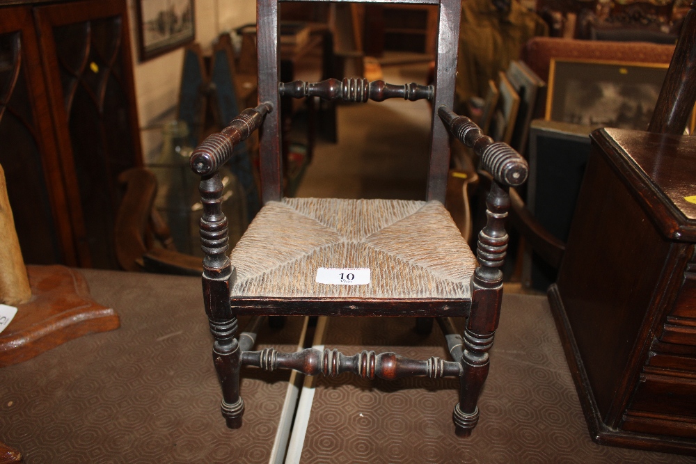An antique Apprentice made child's chair with turn - Image 2 of 3