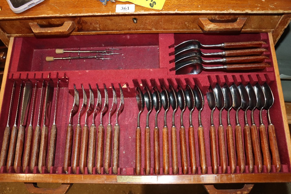 A Geo. Wostenholm & Son cutlery suite (some missi - Image 6 of 6
