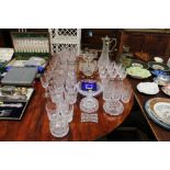 A quantity of mixed glassware to include Richardso