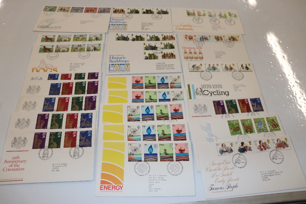 A large collection of First Day covers and stamps - Image 5 of 6