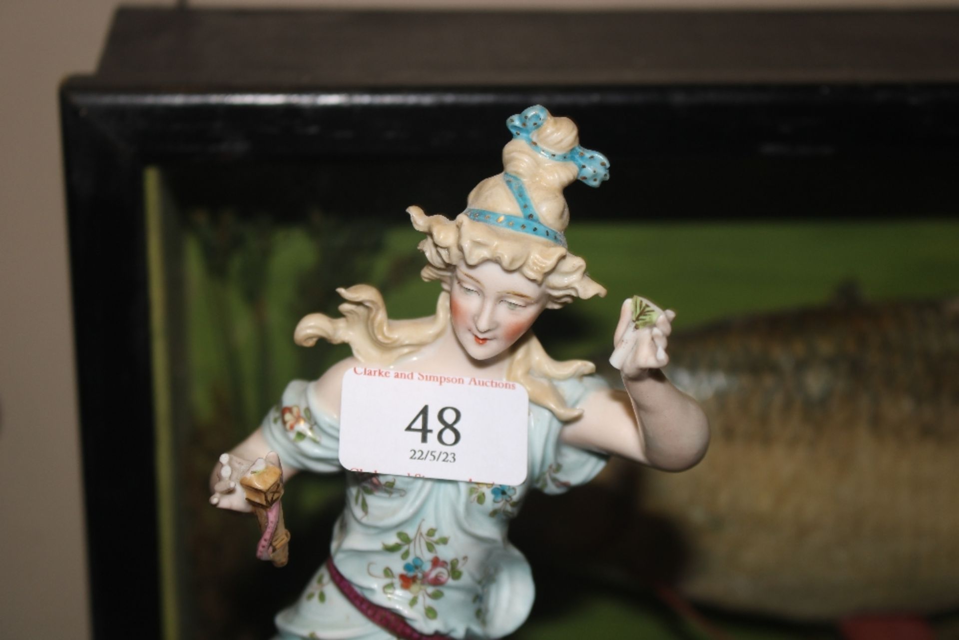 A pair of continental porcelain figures depicting - Image 5 of 7
