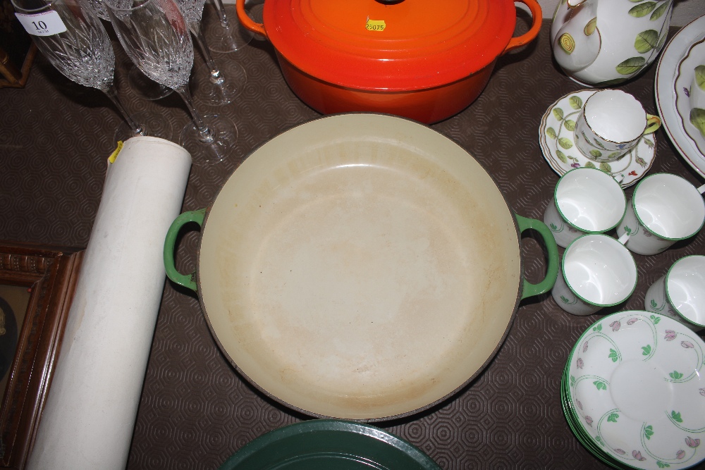 A large Le Creuset pan and cover; a smaller casser - Image 4 of 5