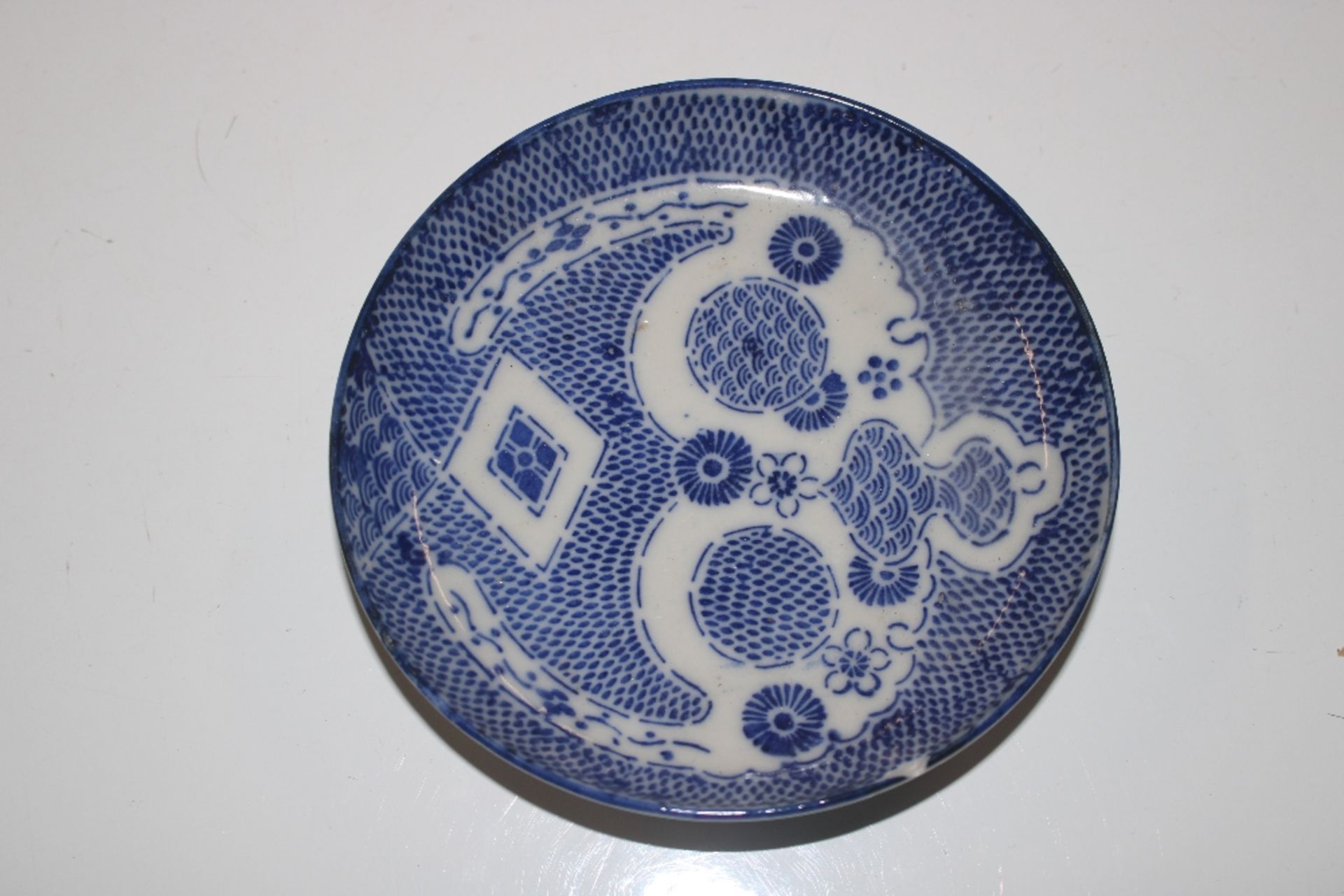 A box containing various Oriental decorated china, - Image 3 of 34